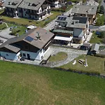 Casa Cesi 1, Luminoso Con Giardino Appartement Bormio