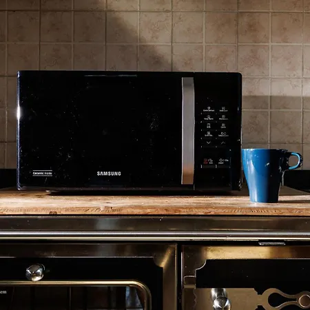 Casa Cesi 1, Luminoso Con Giardino アパート ボルミオ