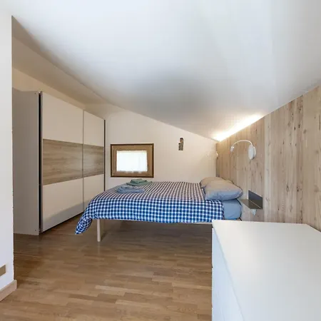 Apartmán Casa Cesi 1, Luminoso Con Giardino *