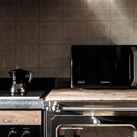 Casa Cesi 1, Luminoso Con Giardino アパート